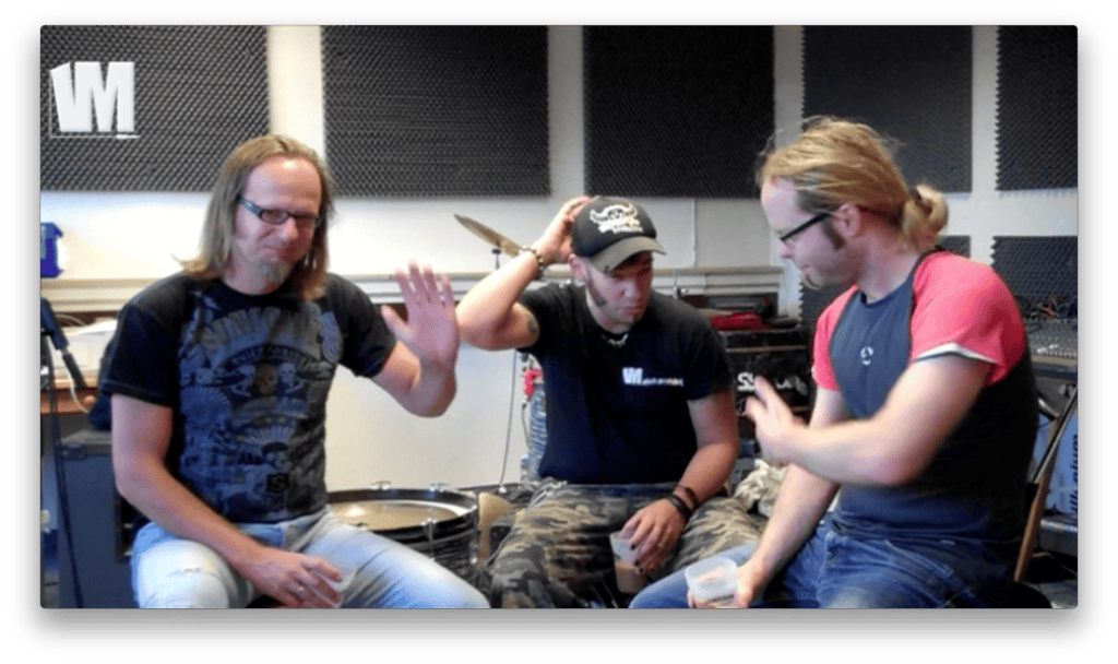 Im Proberaum bei Fiddler's Green: Rainer, Slick, Tobi (v.l.n.r.)
