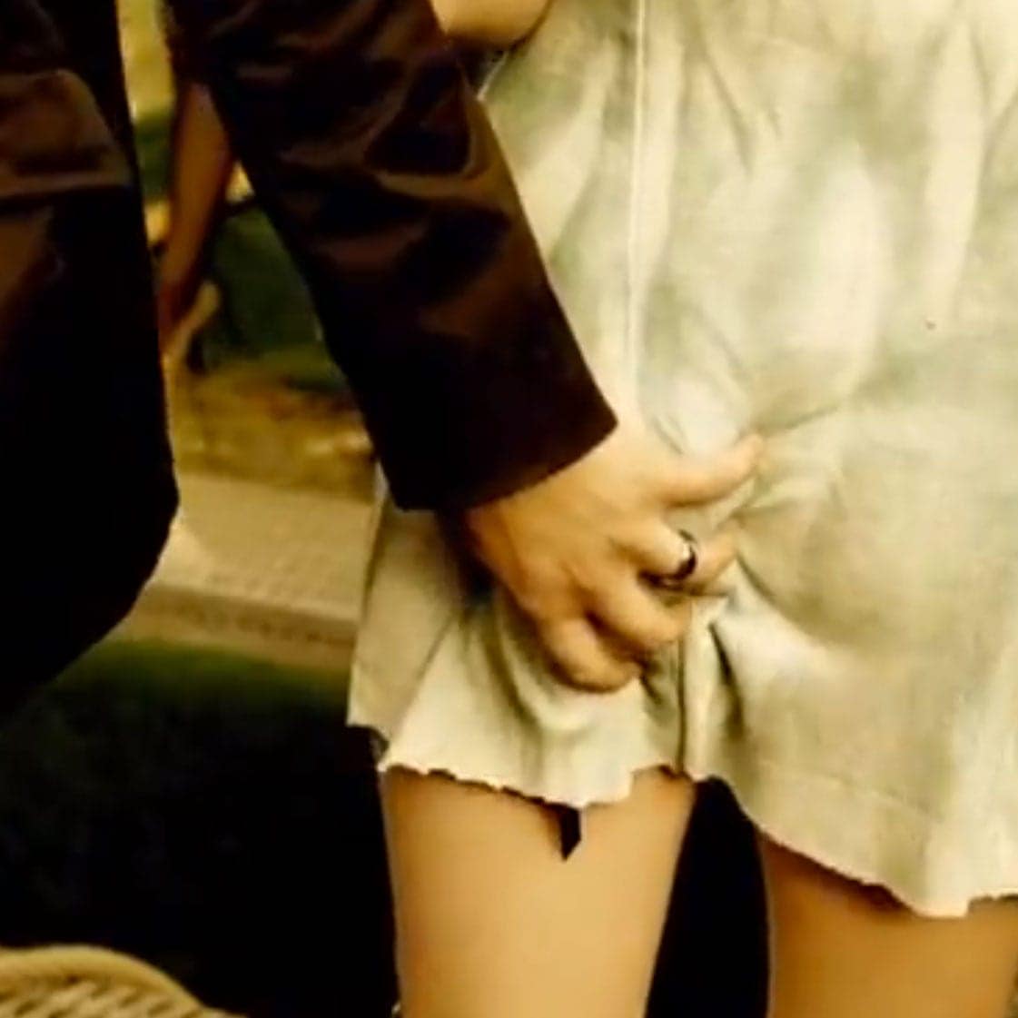 Kissin' Dynamite - Six Feet Under