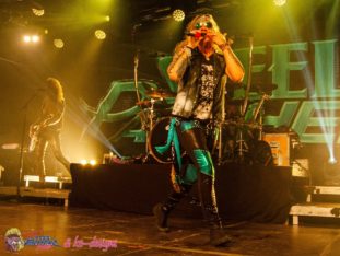 2020-01-30-steel-panther-muenchen-photo-kathy-ertl-ke-designs-fanthers-011