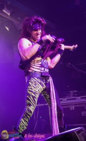 2020-01-30-steel-panther-muenchen-photo-kathy-ertl-ke-designs-fanthers-042