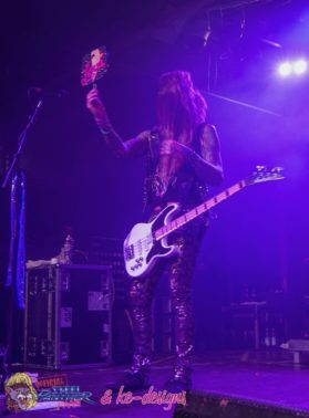 2020-01-30-steel-panther-muenchen-photo-kathy-ertl-ke-designs-fanthers-050